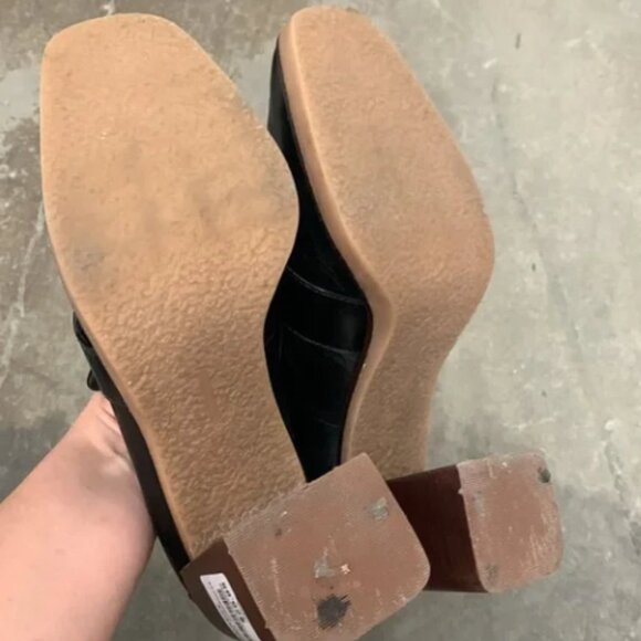 Vince Camuto genuine leather heeled loafers - Size 10 - Picture 5 of 5